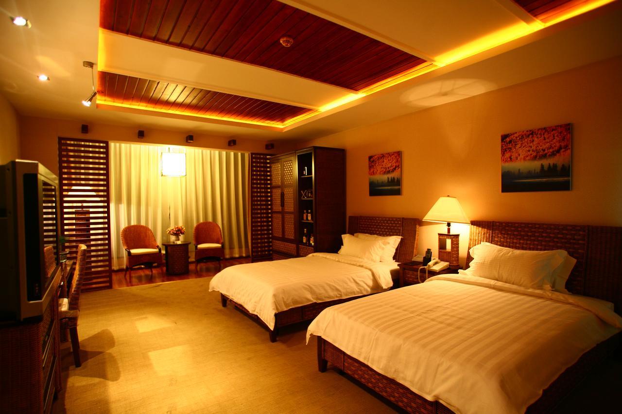 Xinjiang Yema International Clubhouse Hotel Urumqi Exterior photo