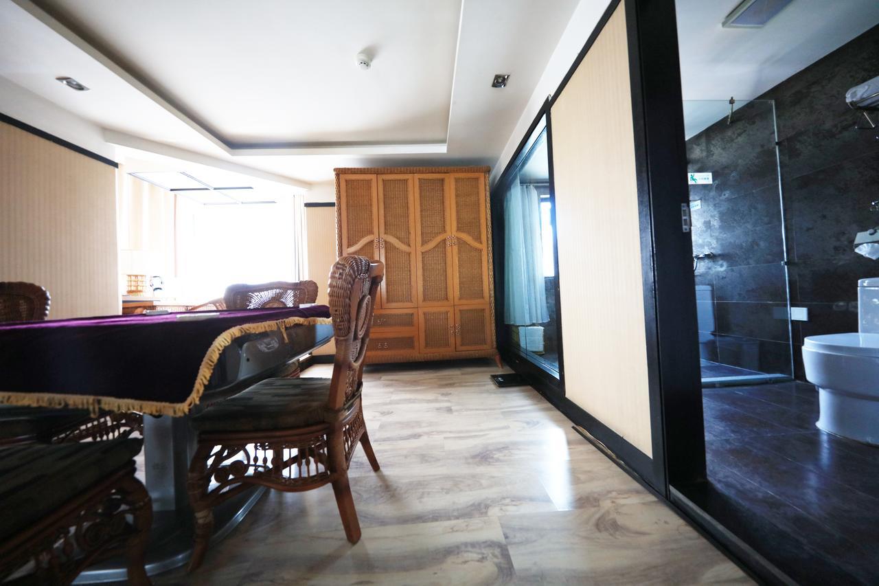 Xinjiang Yema International Clubhouse Hotel Urumqi Exterior photo